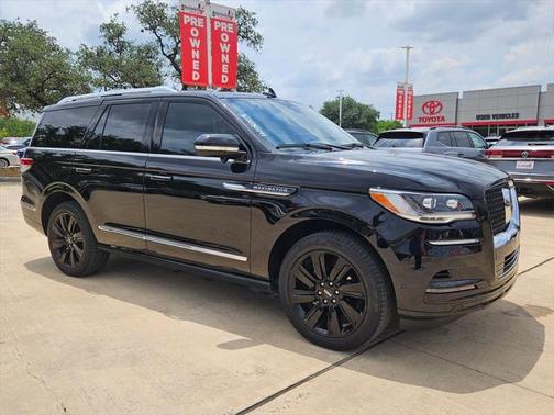 2023 Lincoln Navigator Reserve