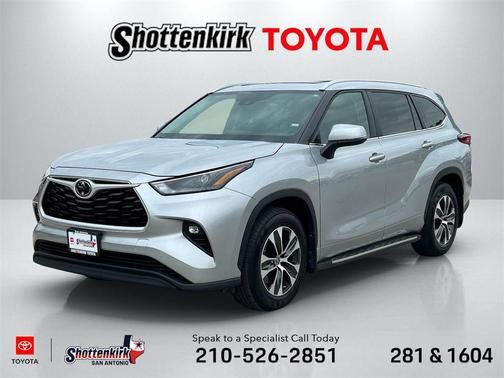 2023 Toyota Highlander XLE