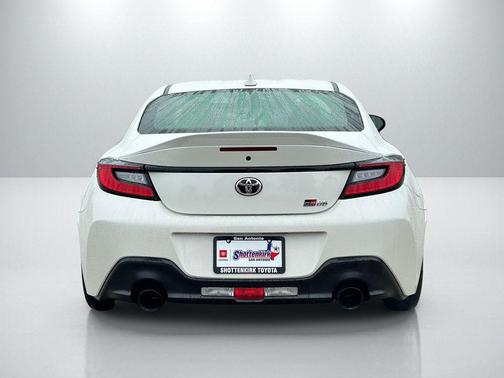 2023 Toyota GR86 Premium