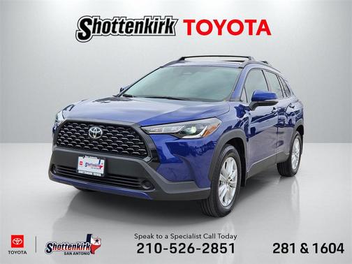 2024 Toyota Corolla Cross LE