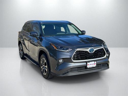 2021 Toyota Highlander Hybrid XLE