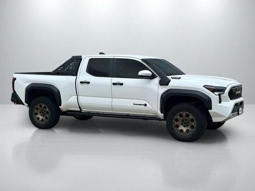 Ice 2025 Toyota Tacoma Hybrid Trailhunter