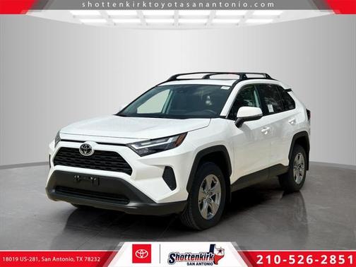 2025 Toyota RAV4 XLE
