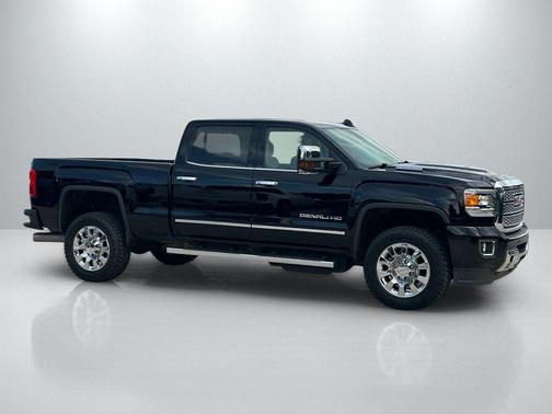 Onyx Black 2018 GMC Sierra 2500 Denali