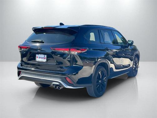 2024 Toyota Highlander XSE