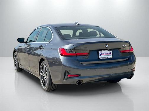 2021 BMW 330 xDrive