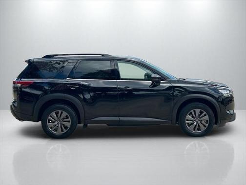 2024 Nissan Pathfinder SV FWD