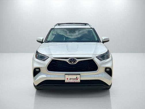 2025 Toyota Highlander XLE