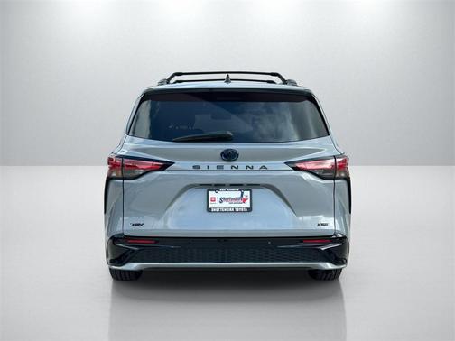 2025 Toyota Sienna XSE 7 Passenger