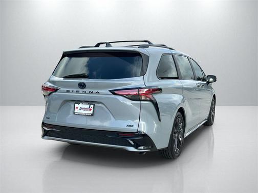 2025 Toyota Sienna XSE 7 Passenger