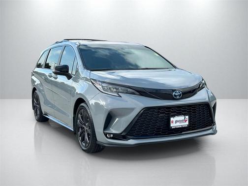 2025 Toyota Sienna XSE 7 Passenger