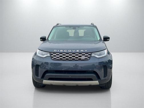 2024 Land Rover Discovery P300 S
