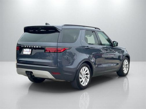2024 Land Rover Discovery P300 S
