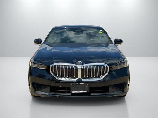 2024 BMW 530 i xDrive