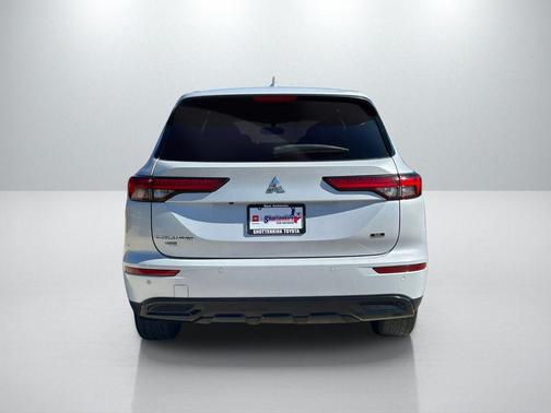 2023 Mitsubishi Outlander SE Black Edition 2WD