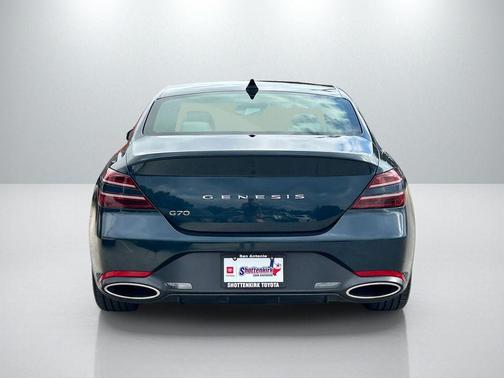 2024 Genesis G70 2.5T RWD