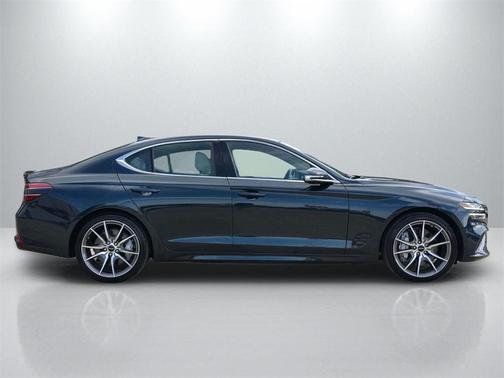 2024 Genesis G70 2.5T RWD