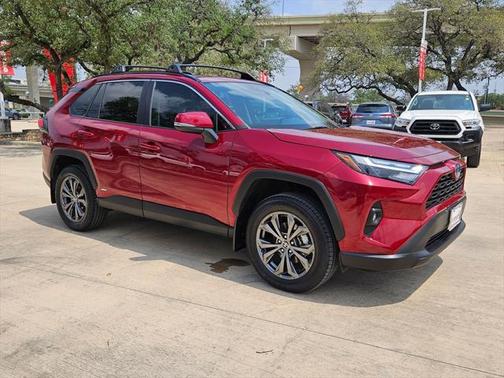 2023 Toyota RAV4 Hybrid XLE Premium