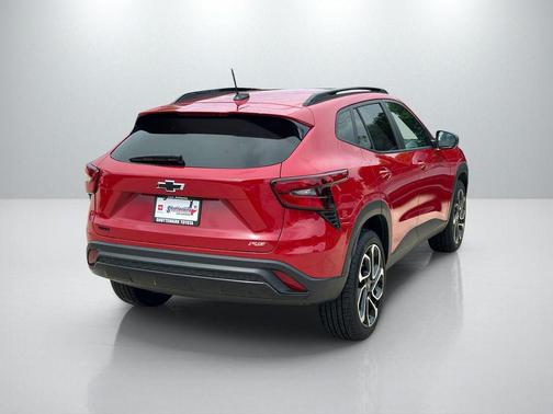 Apex Red 2026 Chevrolet Trax FWD 2RS