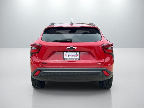 Apex Red 2026 Chevrolet Trax FWD 2RS