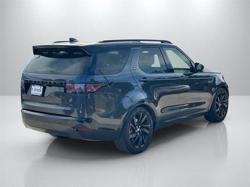 2025 Land Rover Discovery P300 Dynamic SE