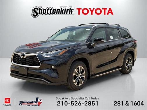 2025 Toyota Highlander XLE