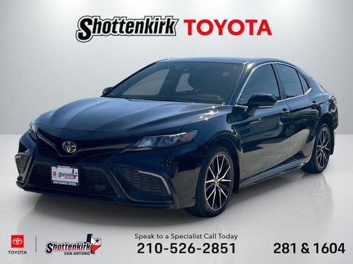 2024 Toyota Camry SE