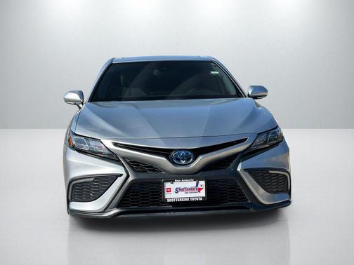 Celestial Silver Metallic 2023 Toyota Camry SE