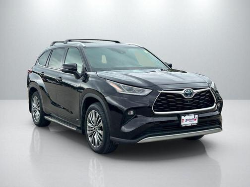 2021 Toyota Highlander Hybrid Platinum