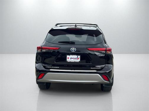 2021 Toyota Highlander Hybrid Platinum