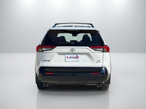 2025 Toyota RAV4 Hybrid SE