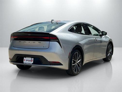 2025 Toyota Prius XLE