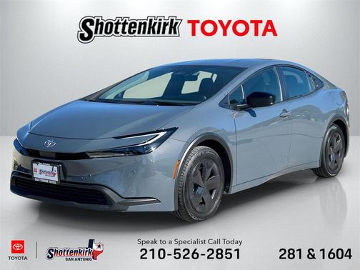 2025 Toyota Prius LE