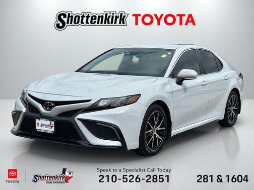 2023 Toyota Camry SE