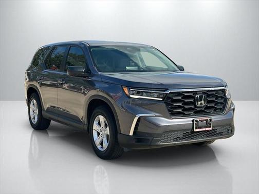 2023 Honda Pilot 2WD LX