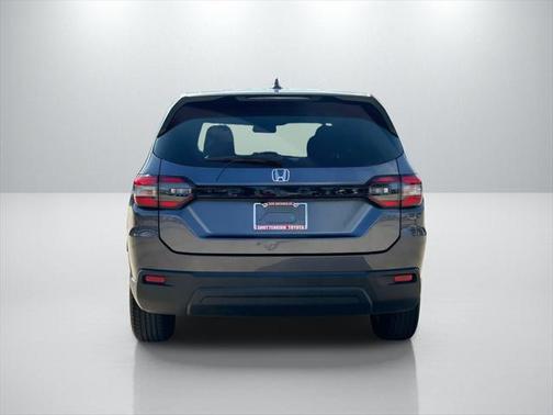 2023 Honda Pilot 2WD LX