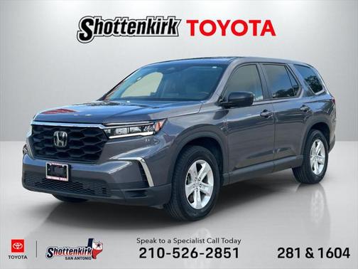 2023 Honda Pilot 2WD LX