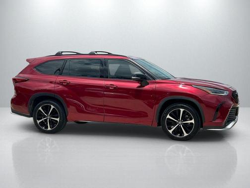 Ruby Flare Pearl 2021 Toyota Highlander XSE
