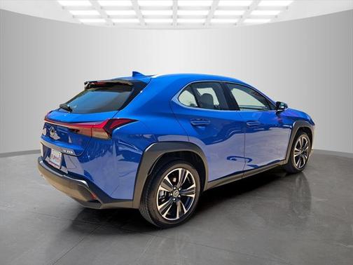 2025 Lexus UX 300h Base