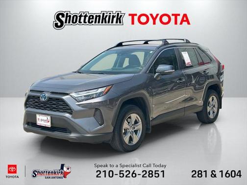 2022 Toyota RAV4 Hybrid XLE