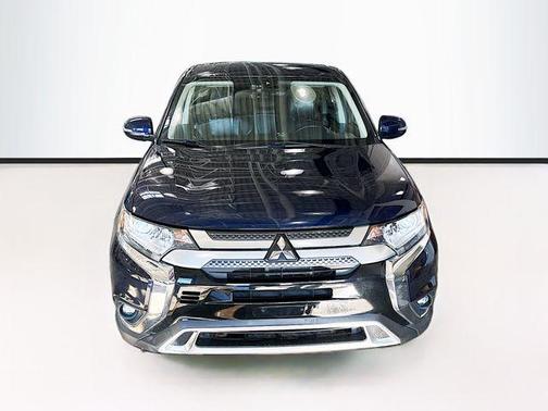 2020 Mitsubishi Outlander SE