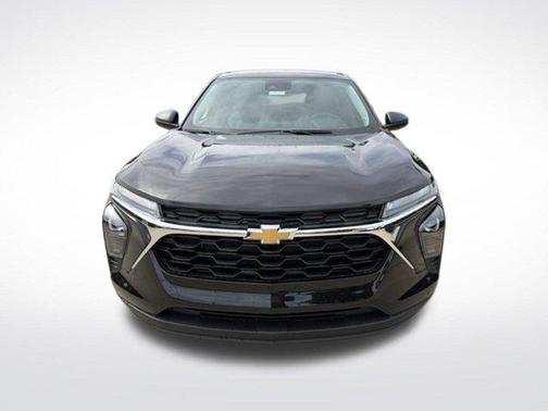 Mosaic Black Metallic 2026 Chevrolet Trax LS