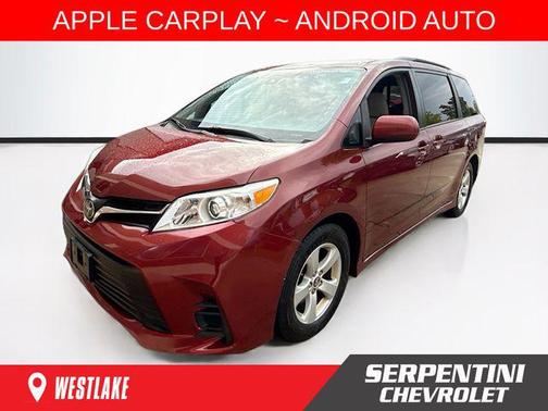 2019 Toyota Sienna LE