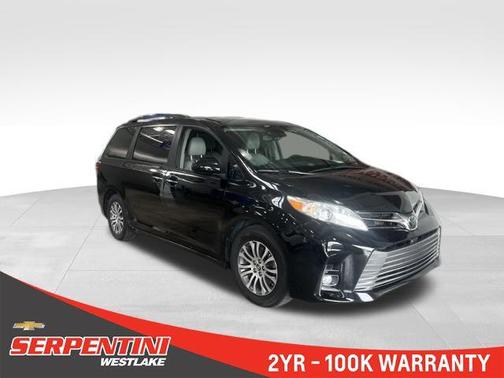 2020 Toyota Sienna XLE
