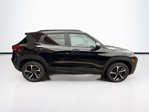 Mosaic Black Metallic 2021 Chevrolet Trailblazer RS