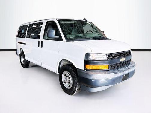 2019 Chevrolet Express 3500 LS