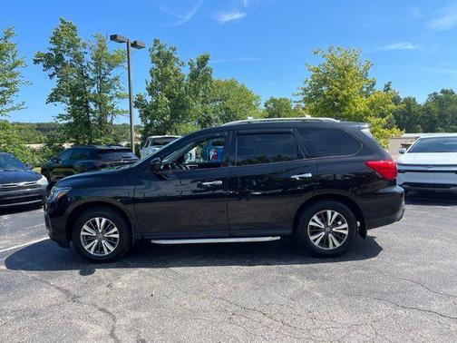 2020 Nissan Pathfinder SV 4WD
