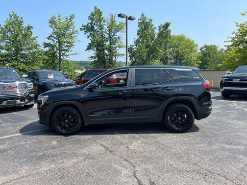 2022 GMC Terrain SLE