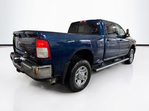 2021 RAM 2500 Tradesman Crew Cab 4x4 6'4' Box