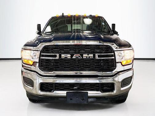 2021 RAM 2500 Tradesman Crew Cab 4x4 6'4' Box